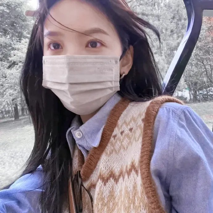 墙里的女人